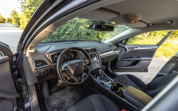 Ford Mondeo cena 54900 przebieg: 178600, rok produkcji 2015 z Wrocław małe 704